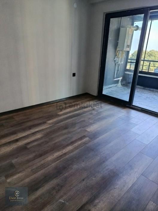 Çobanlıda Gülparkta Havuzlu Sitede Kiralık 1+1 - 13