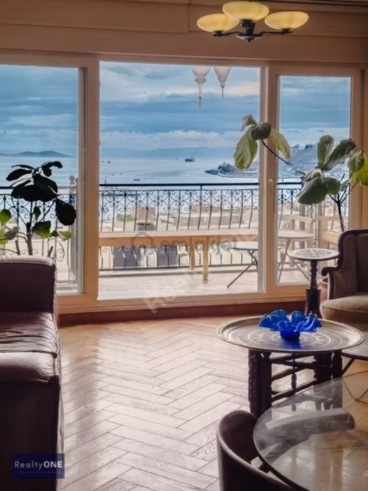 R-one 1+1 Rental Flat İn Cihangir With Amazing Bosphorus View - 13