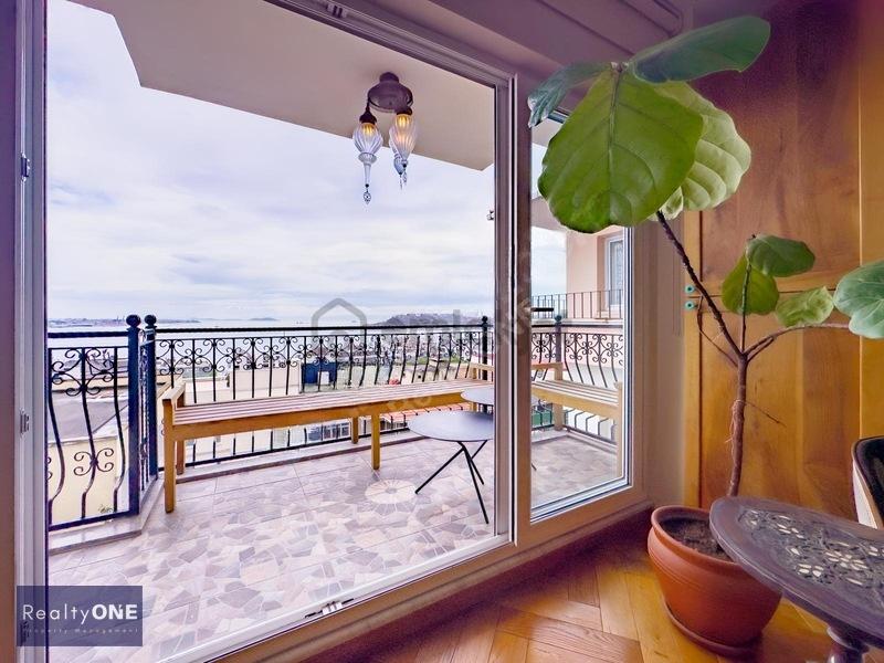R-one 1+1 Rental Flat İn Cihangir With Amazing Bosphorus View - 11