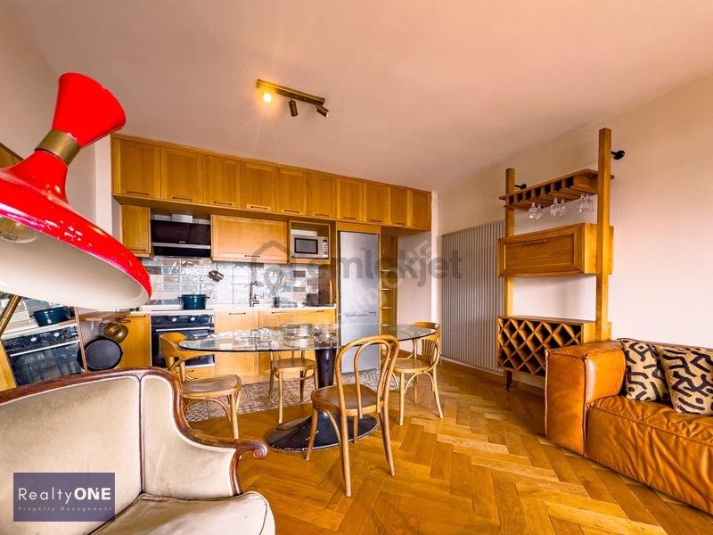 R-one 1+1 Rental Flat İn Cihangir With Amazing Bosphorus View - 6