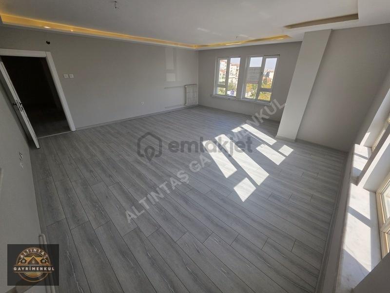 Suadiye'de Manzaralı, Yapılı 3+1 Kiralık Daire - 7