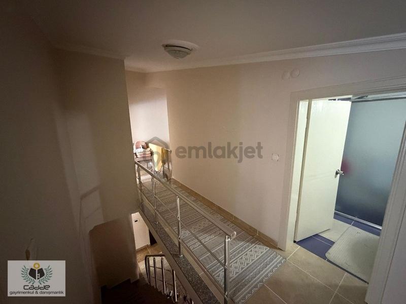 Boğaçayı Caddesi Üzerinde Geniş 3+1 Dubleks Daire - 32