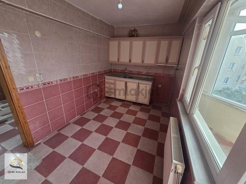 Kapaklı'nın Tam Kalbinde Full Ön Cephe 3 Balkon Güney Cephe 2+1 - 15
