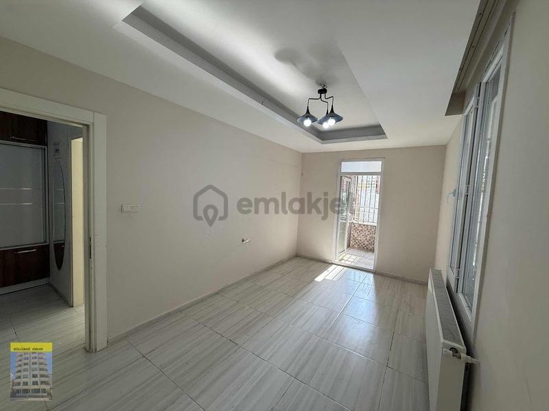 Acil Satılık Balkonlu Düz Giriş Kat - 16