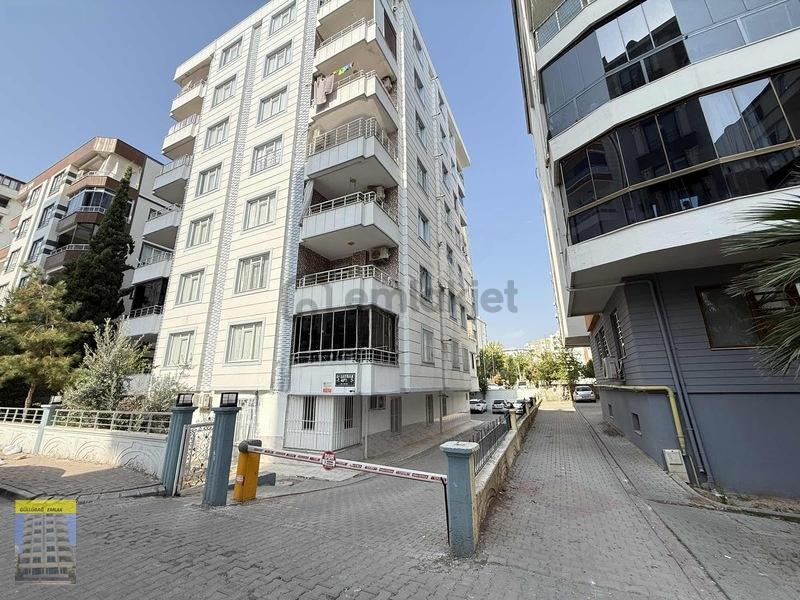 Acil Satılık Balkonlu Düz Giriş Kat - 3