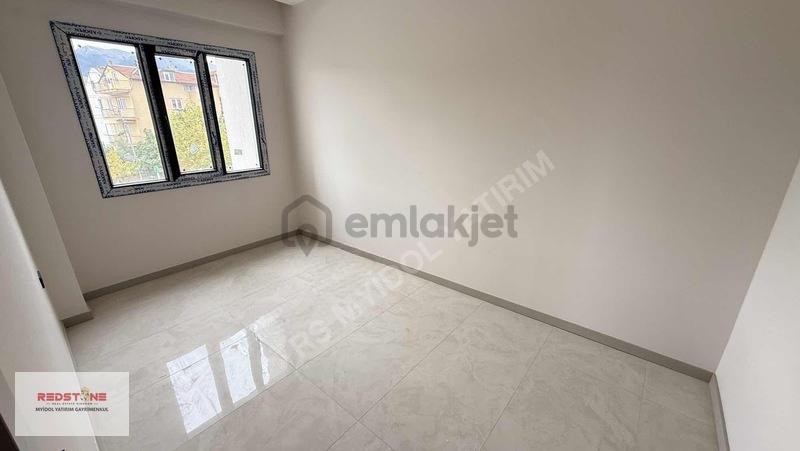 Çiğdem Caddesinde Kiralık 3+1 Geniş Ve Kullanışlı Daire! - 8