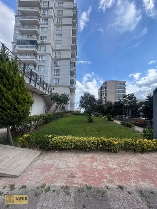 Sky Bahçeşehir Sitesinde Satılık Temiz Manzaralı Geniş 2+1 Daire - 17