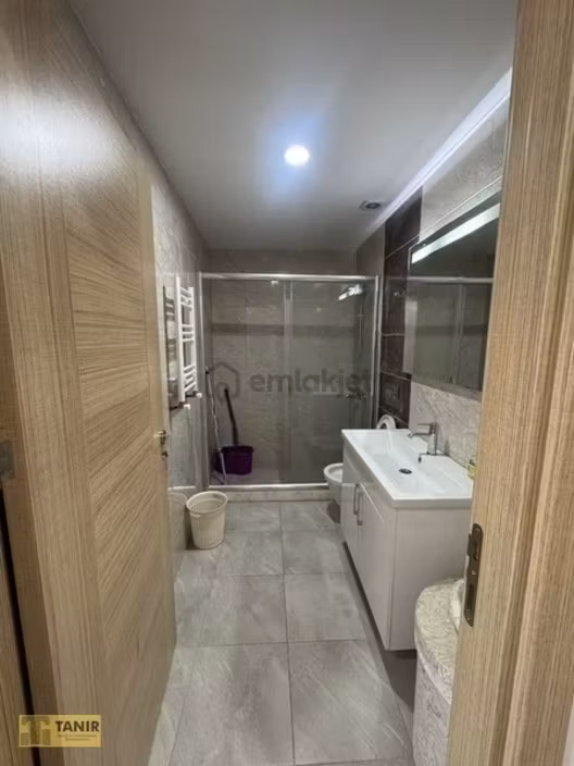 Sky Bahçeşehir Sitesinde Satılık Temiz Manzaralı Geniş 2+1 Daire - 14