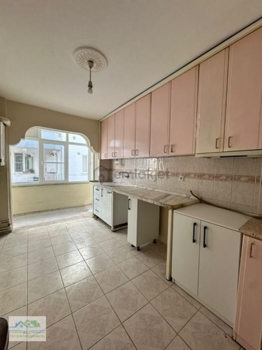 Klc Den Hasan Basri Çantay Mahallesinde Arakat 3+1 130 M² Daire - 7