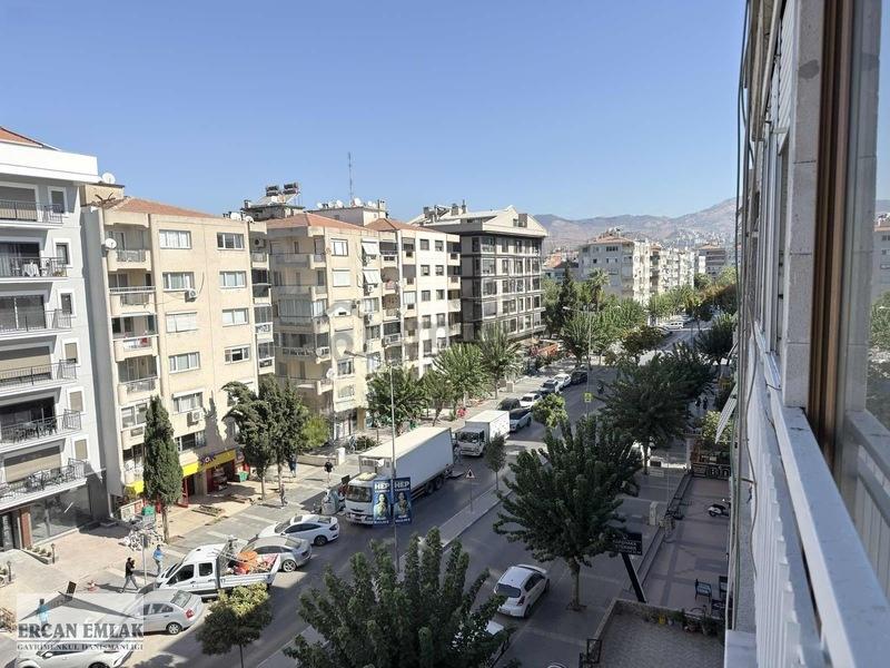 Bostanlı'da 3+1, 100m² Kiralık Daire - Migros Yakını - 13