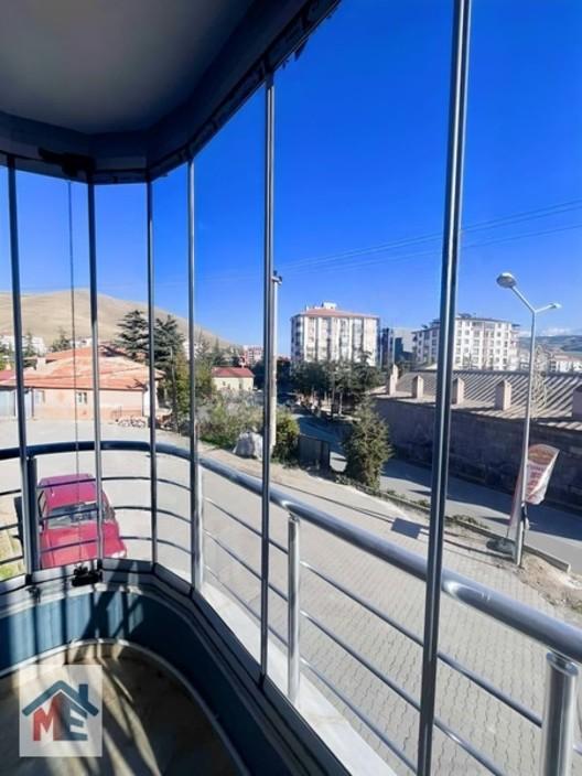 Ulukışla Merkez Satılık 3+1 Kaloriferli Daire - 26