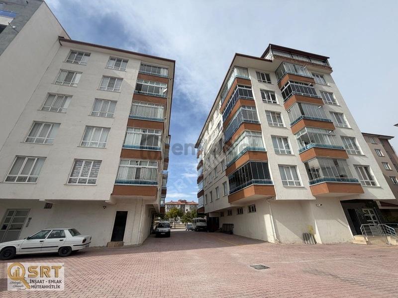Hanaybaşı'nda Kiralık Ara Kat 3+1 Daire