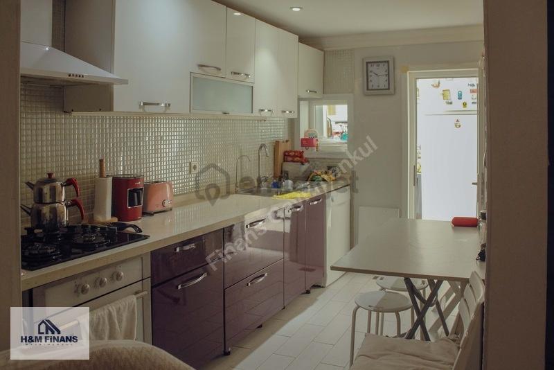 Heybeliada 3 Katlı Müstakil Satılık Ev - 11