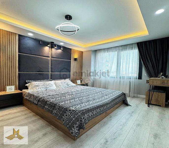 E5'e Yakın Butik Site İçerisinde Eşyalı, Dekorlu Sıfır Satılık ! - 9