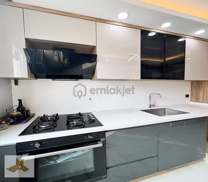 E5'e Yakın Butik Site İçerisinde Eşyalı, Dekorlu Sıfır Satılık ! - 2