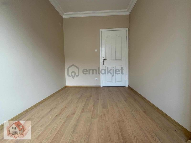 Doğuştan Armağanevlerde Satılık Daire 140m : 3+1 - 12