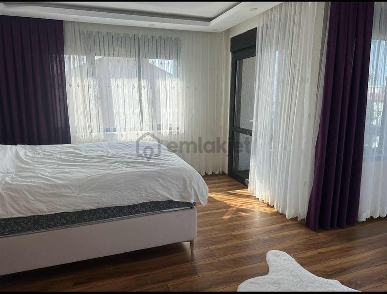 Yalova Çiftlikköy Bayraktepe De 4+2 Villa - 28