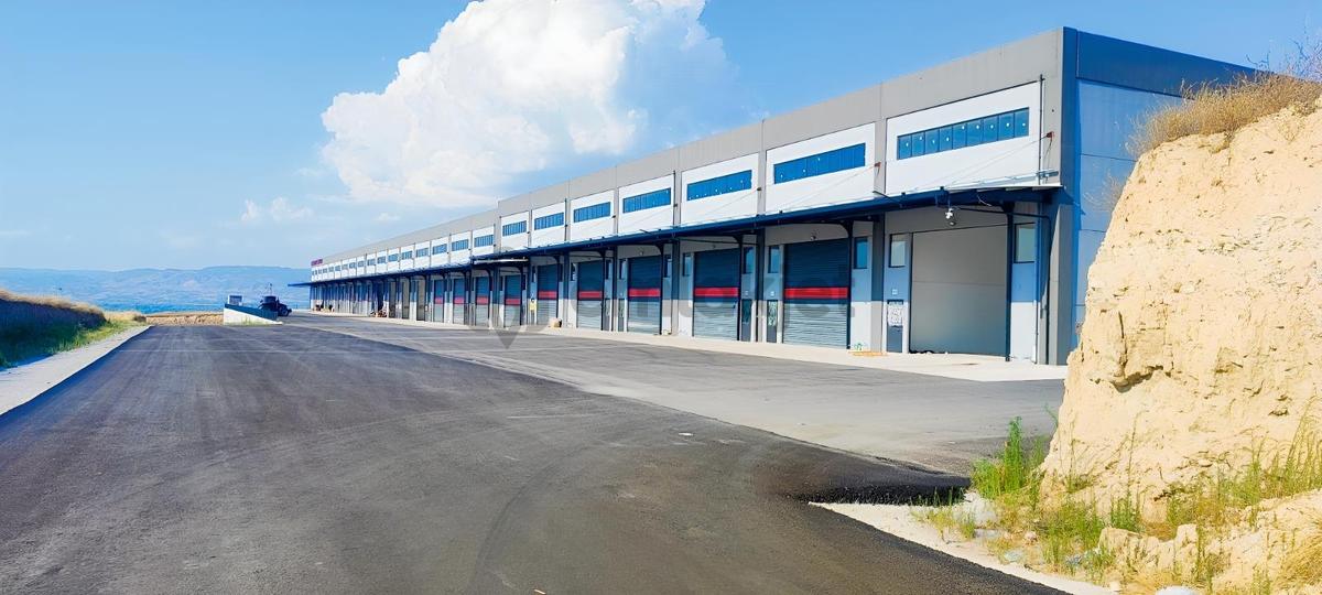 Traktörcüler Sitesi Arkası Nezih Hol