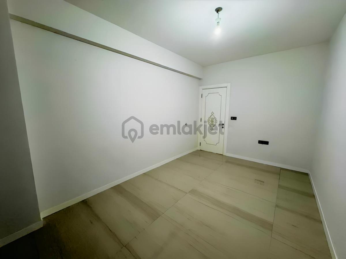 Yenişafakta Satılık 3+1 140 Lüks Daire - 2