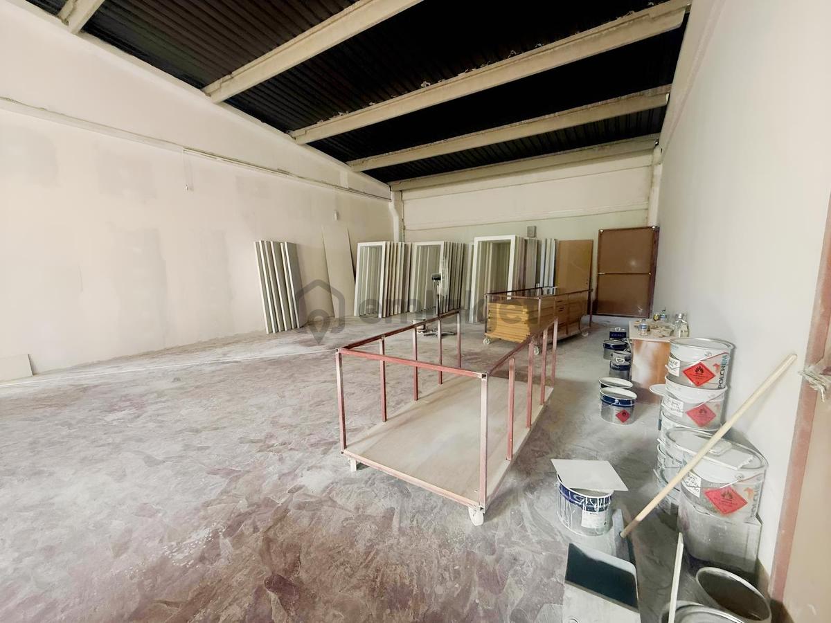 Akçeşme Şemikler'de 2 Katlı 1.600 M² Ofisli Satılık Fabrika - 29