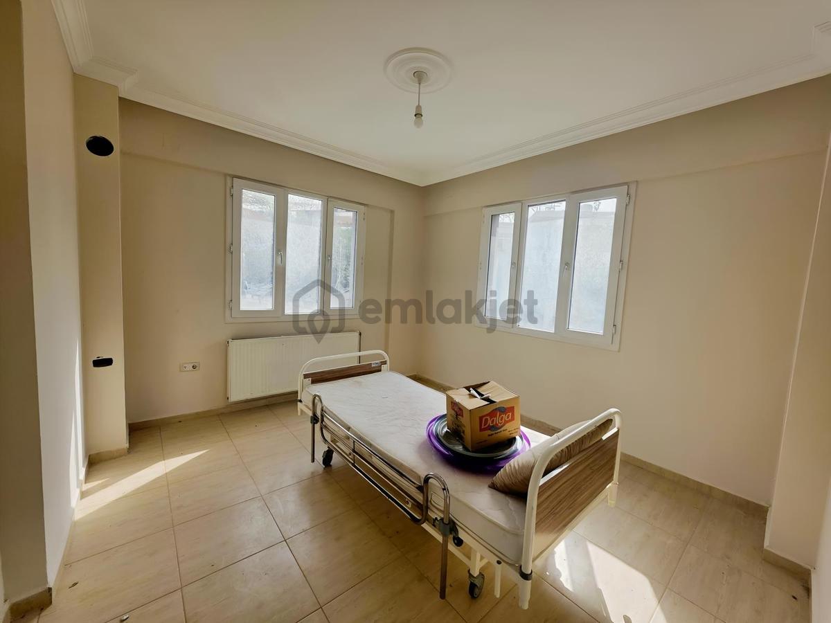Oflaz Emlaktan Kiralık 3+1 Daire - 8