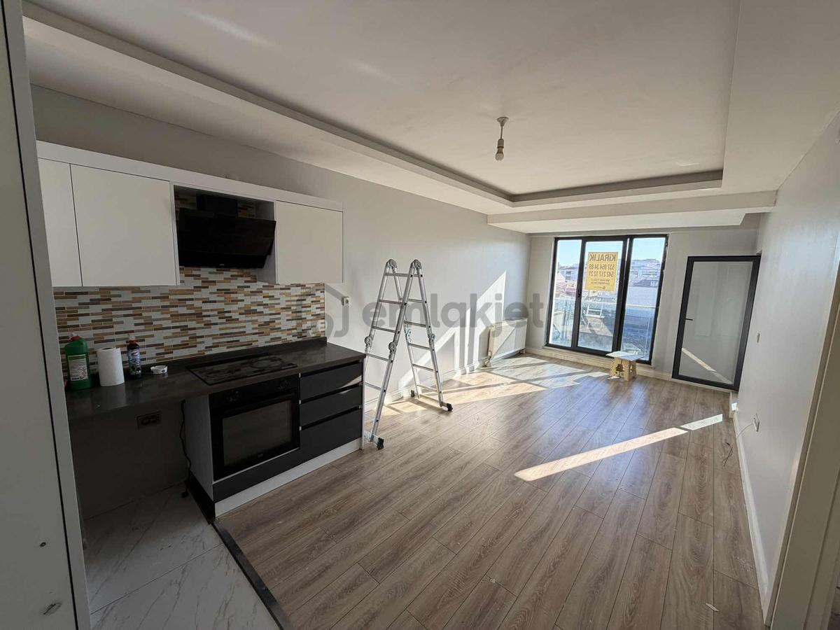 Kervancı Alaçatı Kiralık 1+1 Daire - 3