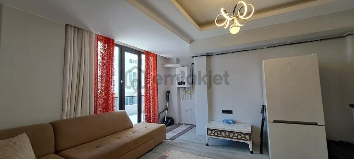 Eşyalı Ve Kiracılı Satılık 1+1 Daire - 3