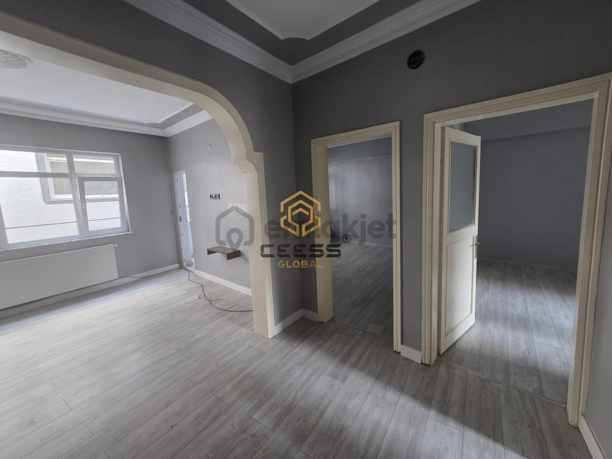 Yalı Mahallesinde Ana Cadde Üzerinde Kiralık 2+1 Daire - 9