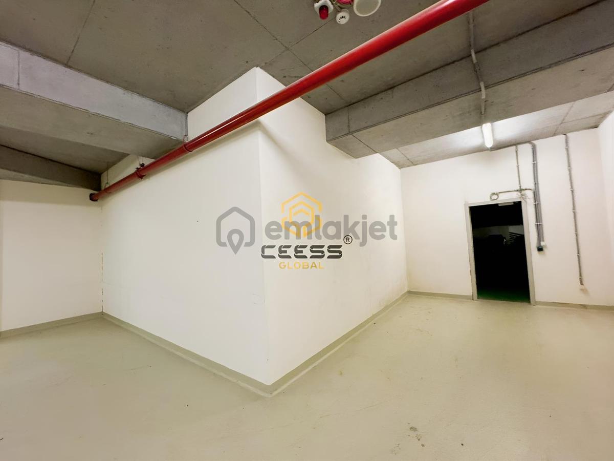 Quasar İstanbul'da 160 M² Kiralık Depo - 13