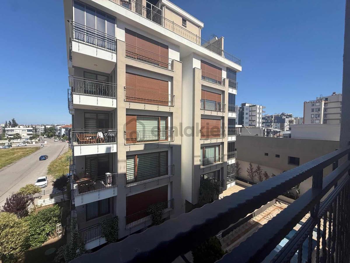 Ayşe Yenidoğan'dan Butik Sitede Şık Daire - 14