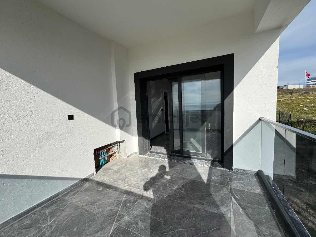 Karabiga'da Muhteşem Deniz Manzaralı Satılık Müstakil Villa - 8
