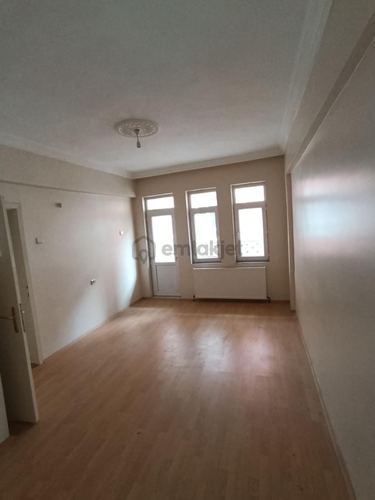 Yakamoz'dan Merkezde Bakımlı 3+1 Kiralık Daire - 20