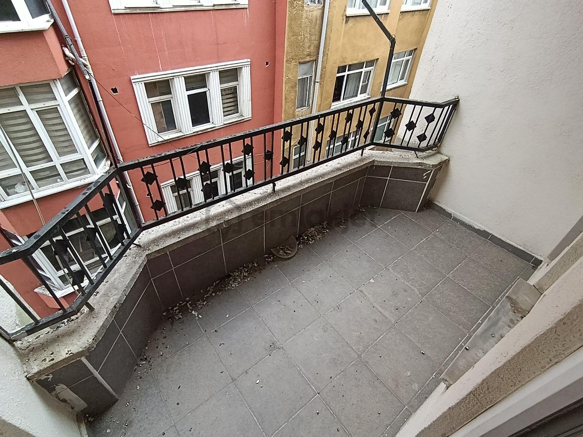 Yakamoz'dan Merkezde Bakımlı 3+1 Kiralık Daire - 22