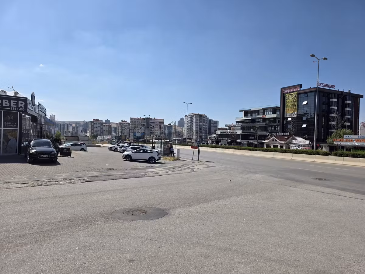 Biens'ten Bağlıca Merkezde Kiralık Ofis - 4