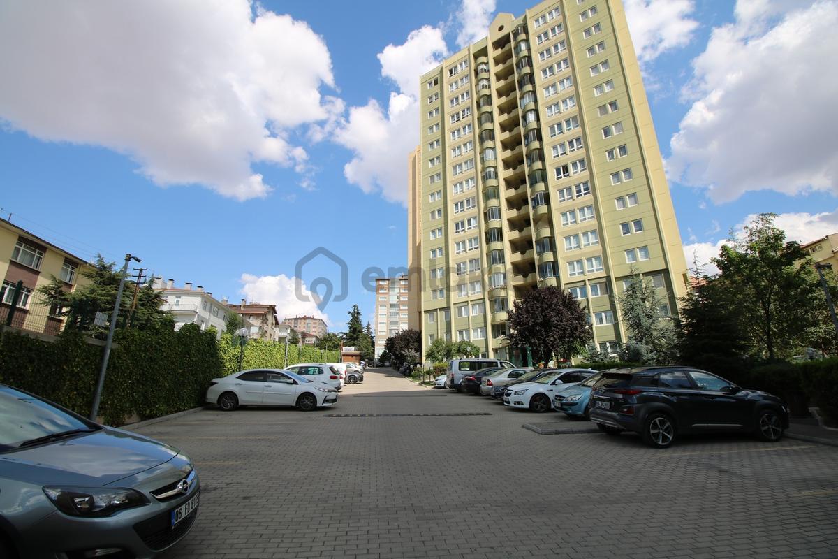Demetkent Sitesinde Ara Kat Tam Yapılı Satıklık Daire - 14