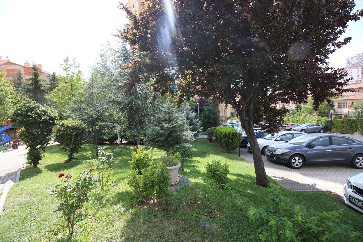 Demetkent Sitesinde Ara Kat Tam Yapılı Satıklık Daire - 5