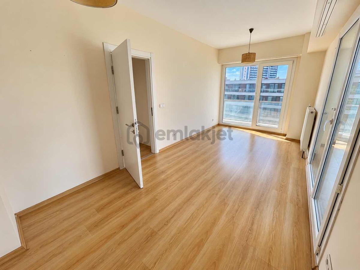 Dumankaya Modern Vadi Çift Cephe Balkon Kiralık 2+1 Köşe Daire - 11