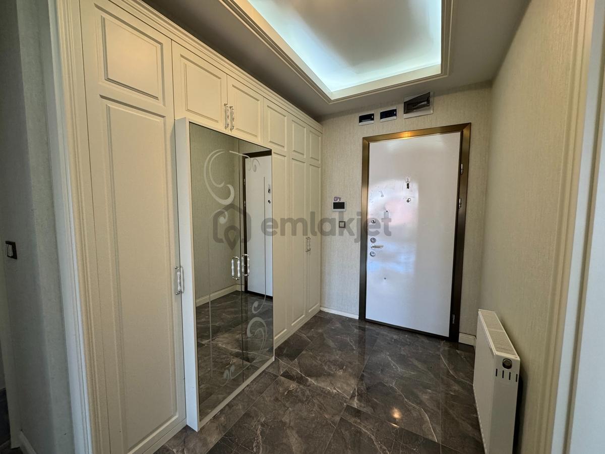 4+1 2 Bloklu Site İçerisinde 7/24 Güvenlikli Kiralık - 14