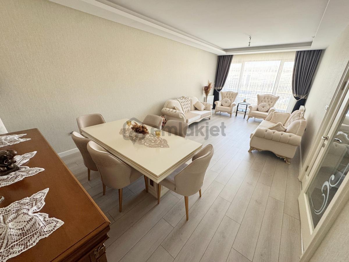 4+1 2 Bloklu Site İçerisinde 7/24 Güvenlikli Kiralık - 10
