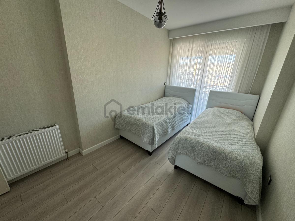 4+1 2 Bloklu Site İçerisinde 7/24 Güvenlikli Kiralık - 16