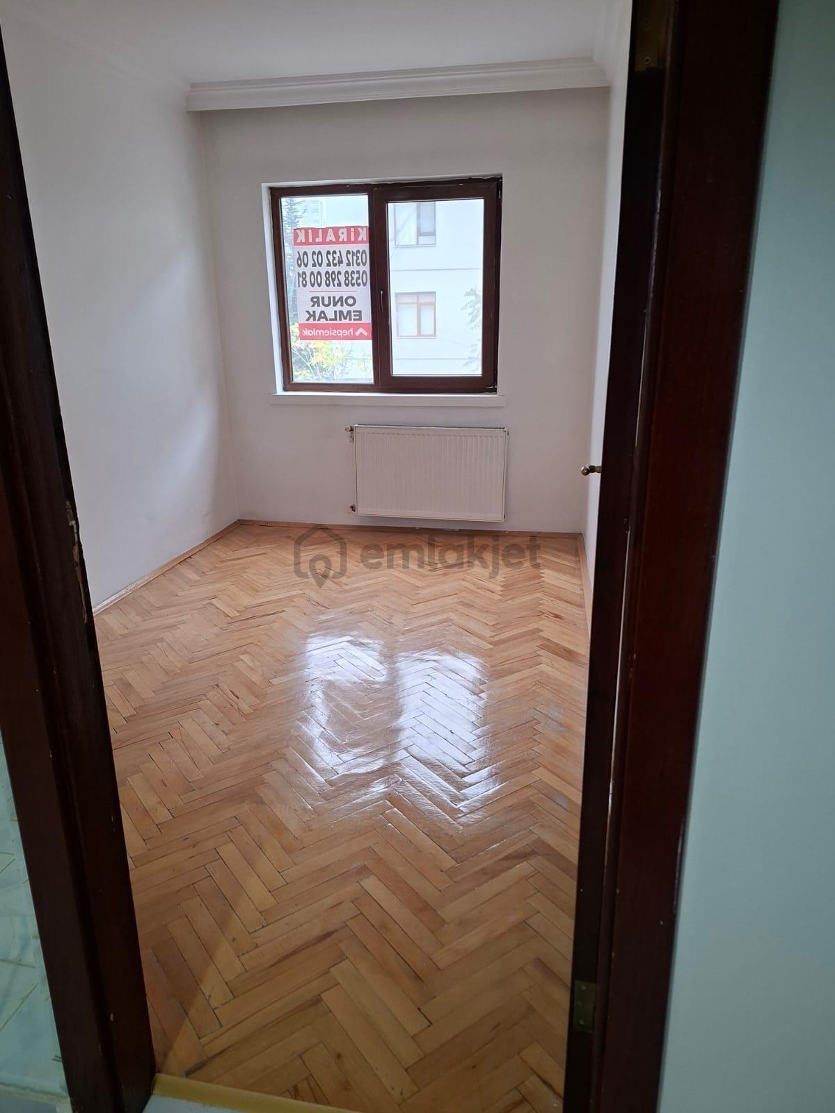 Kolej İncesu Caddesi Üzerinde - 16