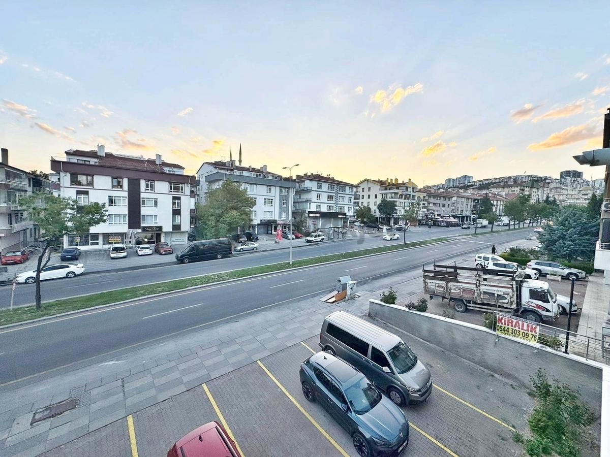3+1 2.kat Etlik Caddesi Üzeri Ön Cephe 2 Balkon Asansörlü - 12