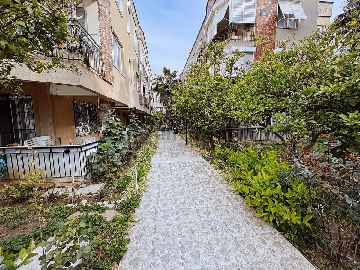 Güzeloba Kiralık Eşyasız 1+1 - 17