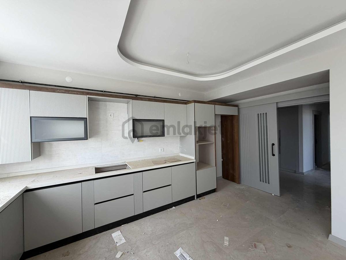 Elazığ Yolu Üzerinde Altındağ Tesisleri Karşısı Daire - 2