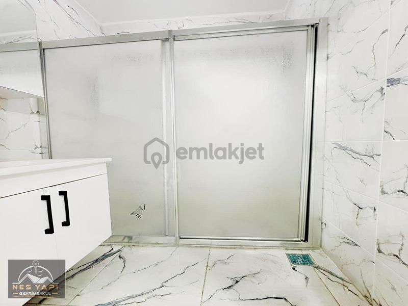 Metrobüse 5 Dk Sıfır İskanlı Arakat Daire!! - 27