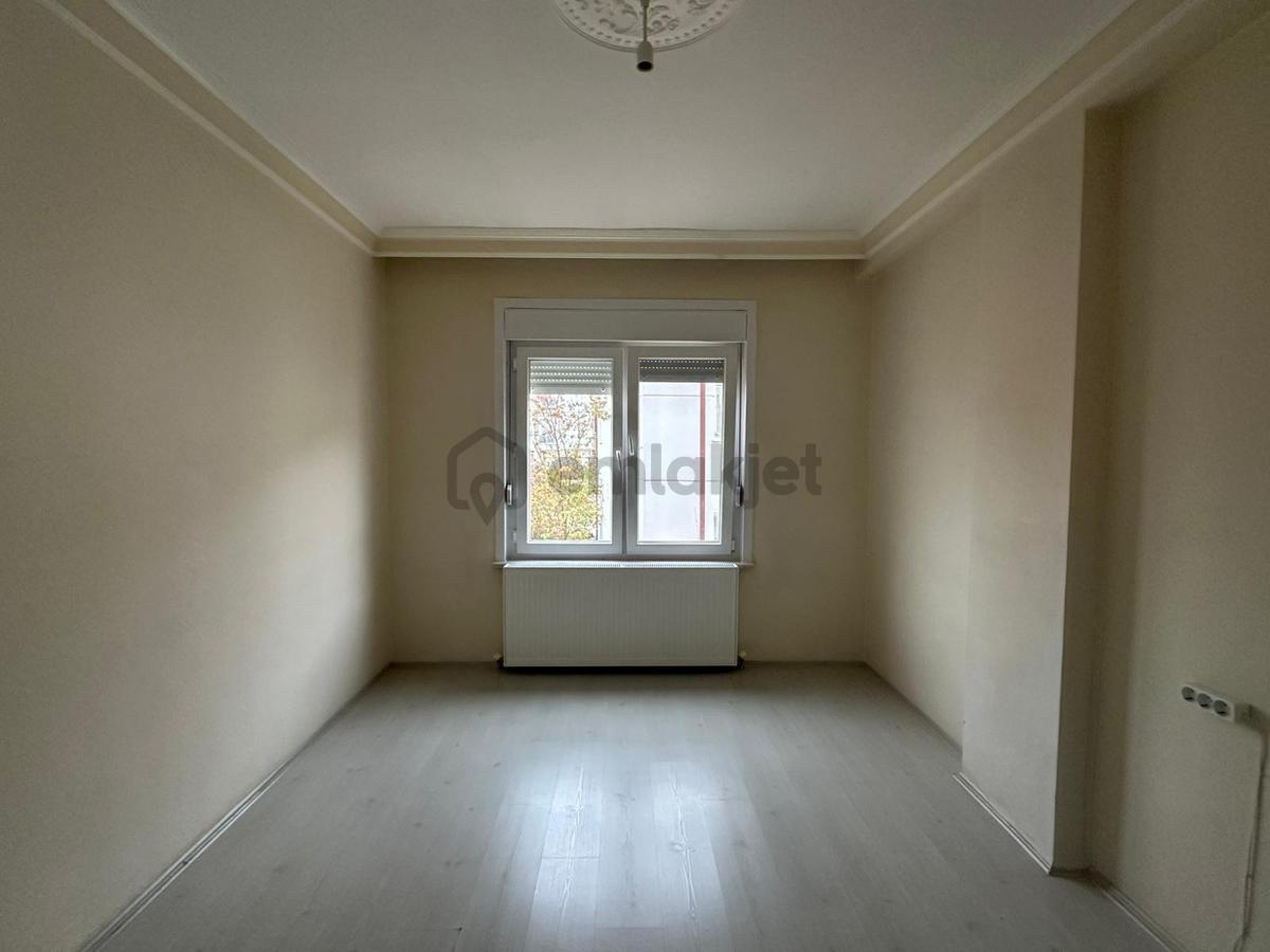 Çeltek Mahallesinde Ara Kat 3+1 Güney Cephe Kiralık Daire - 15