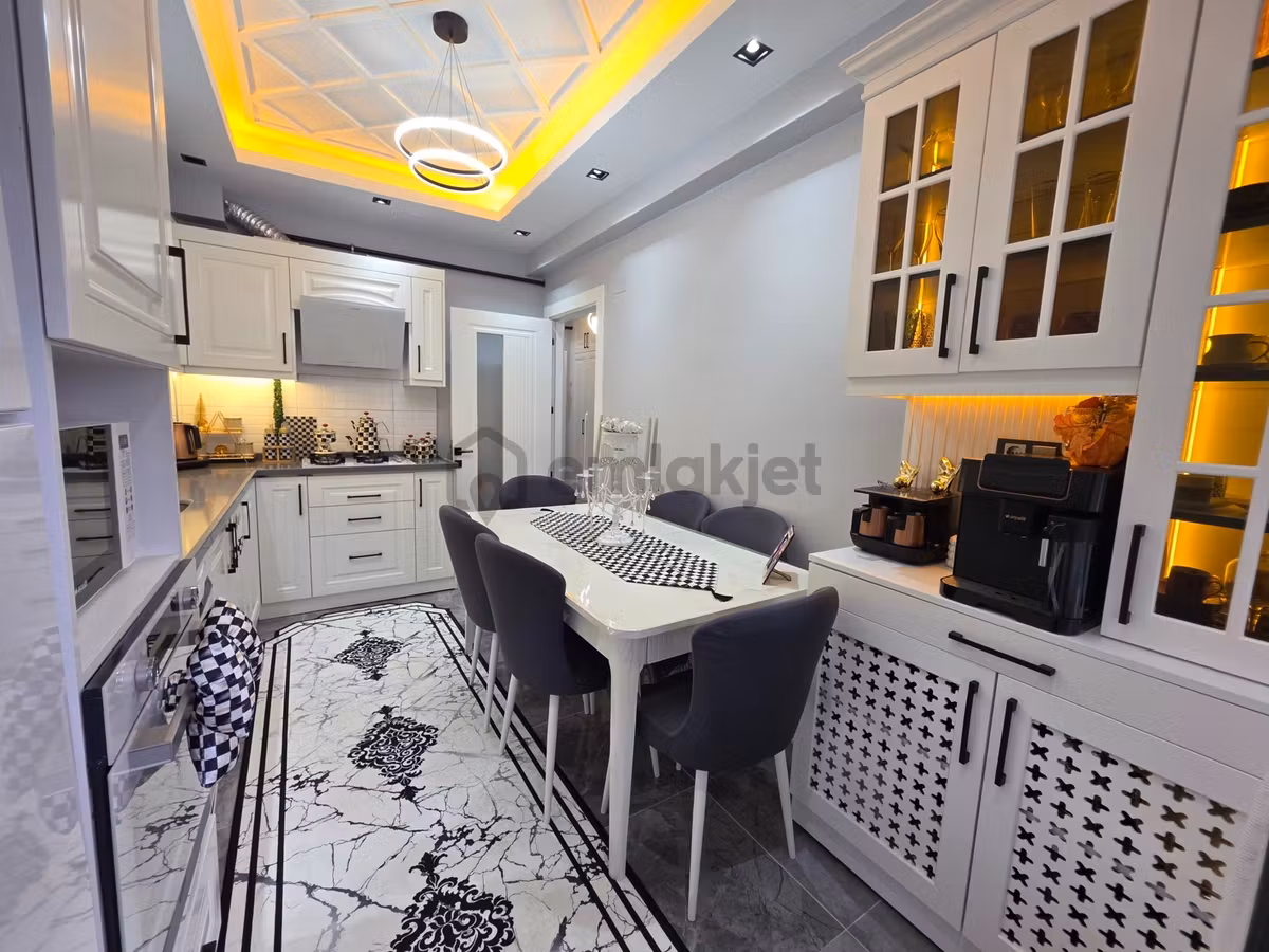 Rota Emlaktan Merkezi Konumda Satılık Yeni Yapı 2+1 Daire - 3