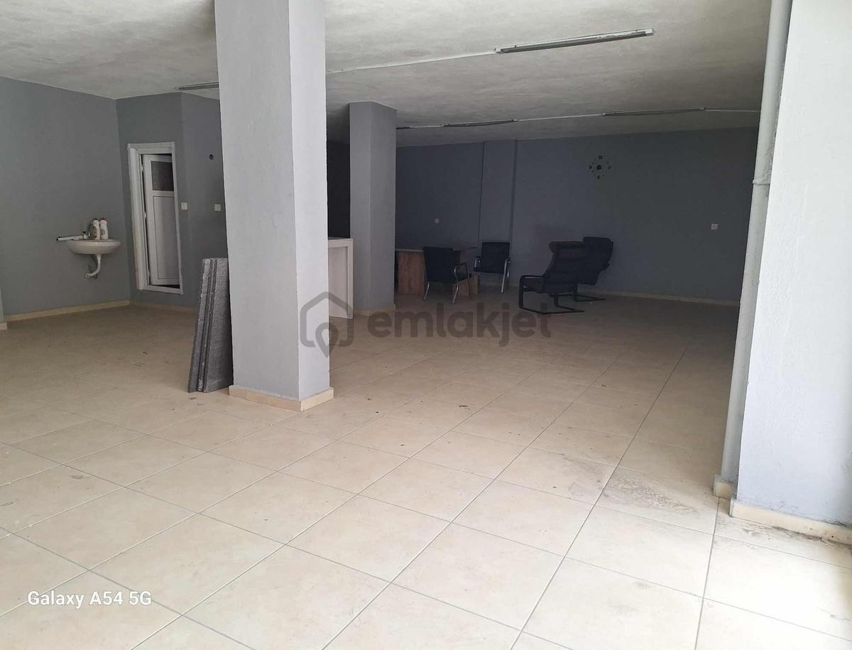 Bolluca Mh Satılık Düz Giriş 85m2 Dükkan - 4
