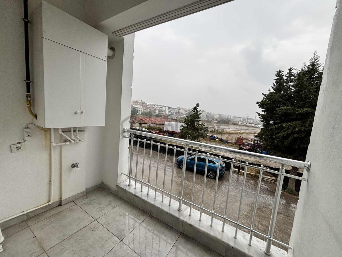 Tozan Evleri 2'de Kiralık 2+1 Kapalı Mutfak Daire - 3