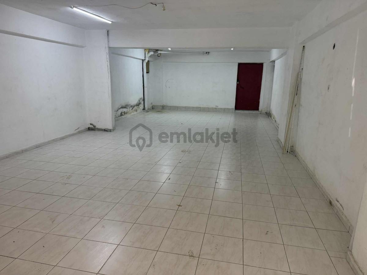 Perşembe Pazarı Yakını Büyük Depo - 14